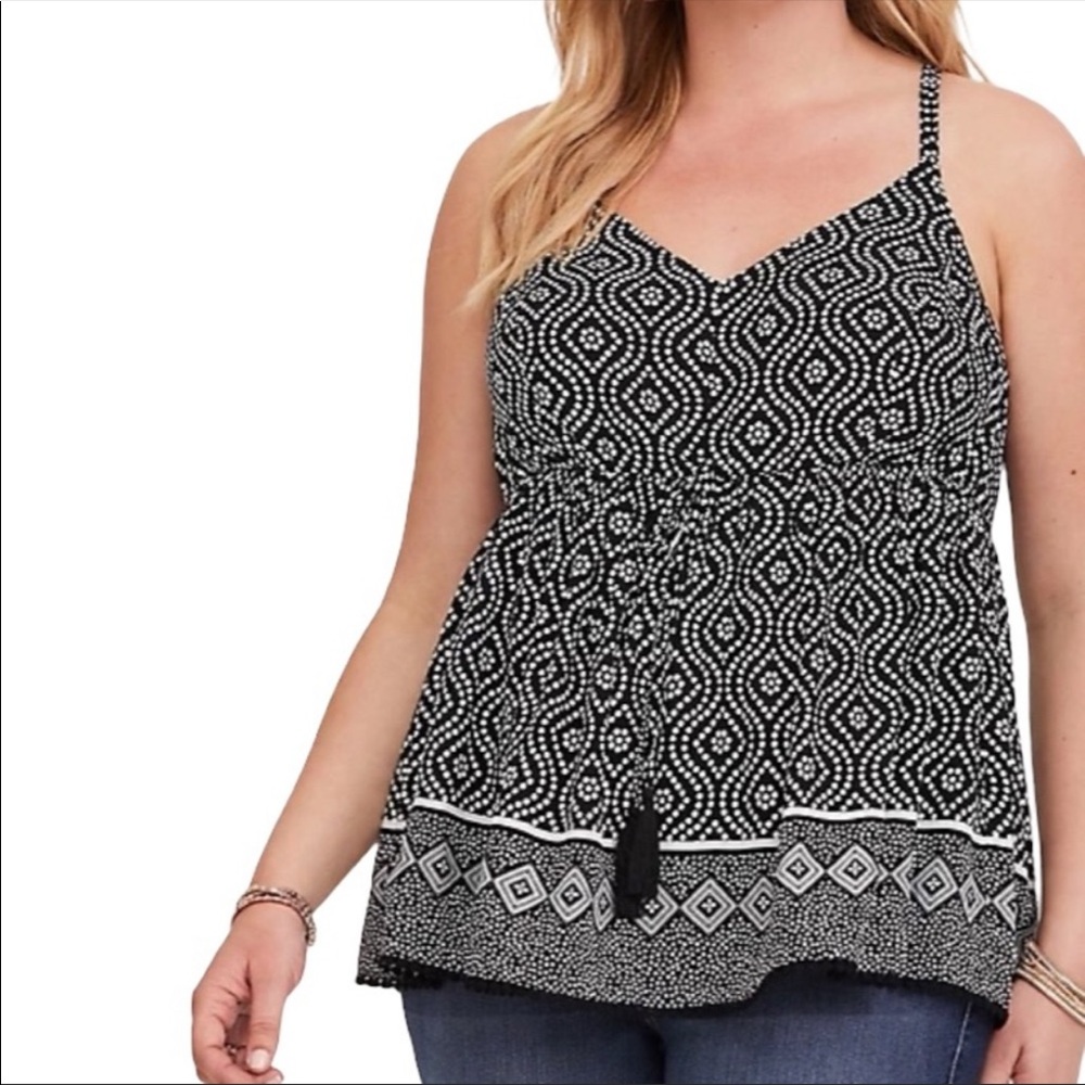 TORRID B&W Border Print Challis Cami Babydoll Boho Tassel Tunic Tank Plus 1X